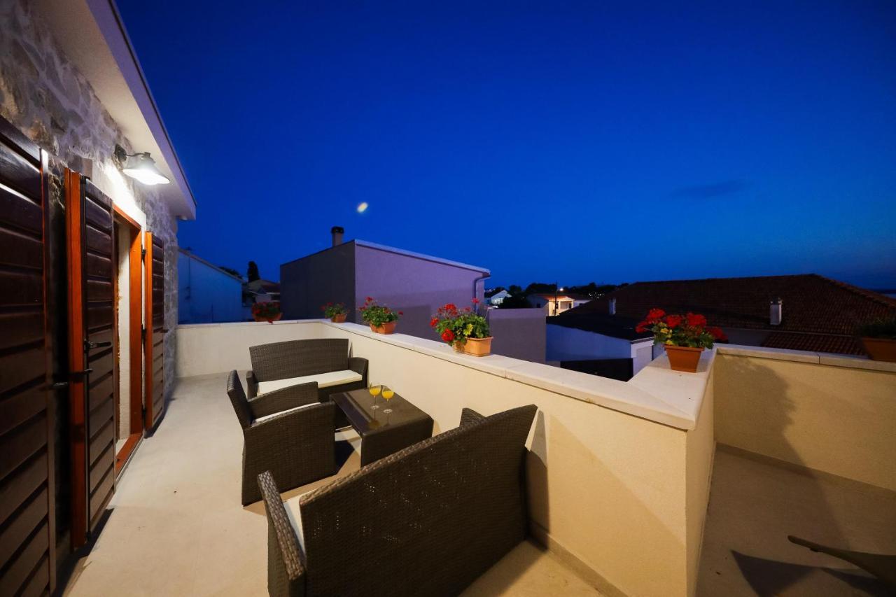 Holiday Home Mare Petrčane Exterior foto